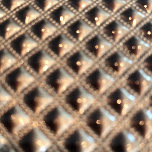 Trifold clutch in gold - Picture 2 of 4